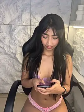 Snapshot of sol__r chatting on April 19, 2026, 3:11 pm sol r online show from April 19, 2026, 3:11 pm