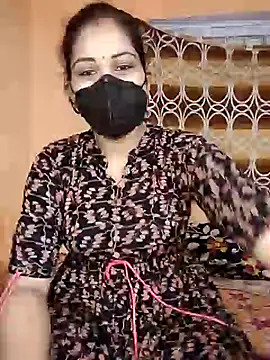 Snapshot of hornycouple096 chatting on June 5, 2026, 12:44 pm hornycouple096 online show from June 5, 2026, 12:44 pm