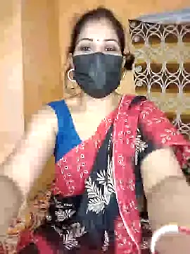 Snapshot of hornycouple096 chatting on August 4, 2026, 6:21 pm hornycouple096 online show from August 4, 2026, 6:21 pm