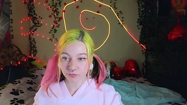 Snapshot of Sansarella chatting on February 12, 2026, 5:30 pm Sansarella online show from February 12, 2026, 5:30 pm