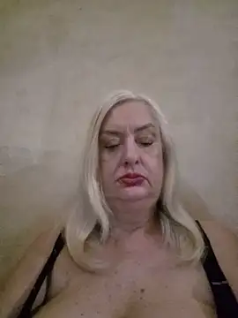 Julia20X online show from June 11, 2026, 10:13 am