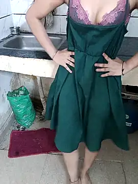 Snapshot of Baby-Doll_ chatting on May 9, 2026, 3:56 am Baby-Doll online show from May 9, 2026, 3:56 am