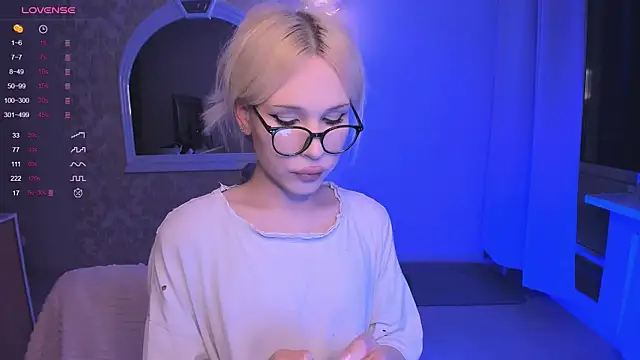 Snapshot of kristiallsooppp chatting on April 8, 2026, 5:46 pm kristiallsooppp online show from April 8, 2026, 5:46 pm