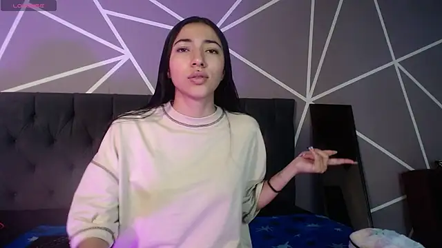 Violett1126 online show from May 8, 2026, 5:13 am