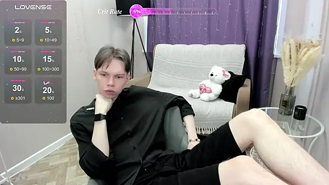 Snapshot of EliotMars chatting on May 15, 2026, 11:17 am EliotMars online show from May 15, 2026, 11:17 am