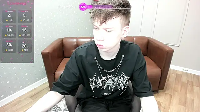 Snapshot of EliotMars chatting on May 24, 2026, 11:04 am EliotMars online show from May 24, 2026, 11:04 am