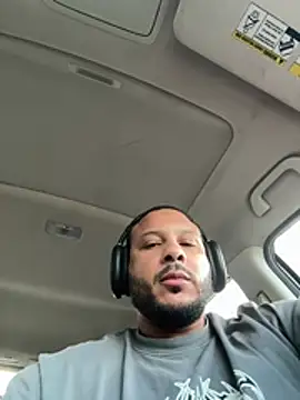 letsgetit30 online show from April 17, 2026, 3:04 pm