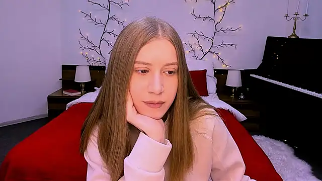 Snapshot of cheeky_chick chatting on April 18, 2026, 6:39 am cheeky chick online show from April 18, 2026, 6:39 am
