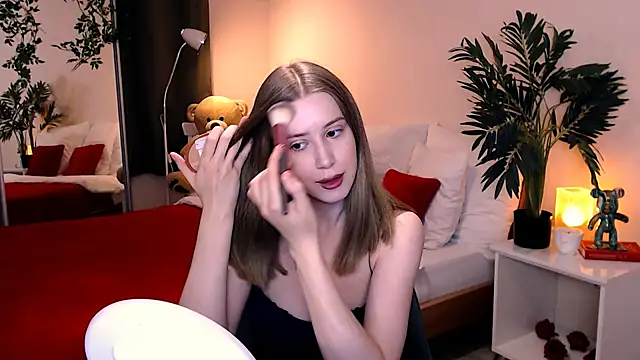 Snapshot of cheeky_chick chatting on May 30, 2026, 8:28 pm cheeky chick online show from May 30, 2026, 8:28 pm