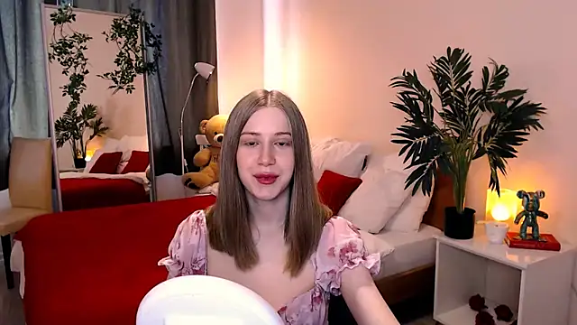 Snapshot of cheeky_chick chatting on May 31, 2026, 1:29 pm cheeky chick online show from May 31, 2026, 1:29 pm