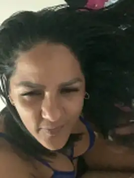 tyraba online show from April 18, 2026, 1:42 am