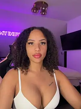 Snapshot of princessromyindy chatting on April 18, 2026, 7:51 pm princessromyindy online show from April 18, 2026, 7:51 pm