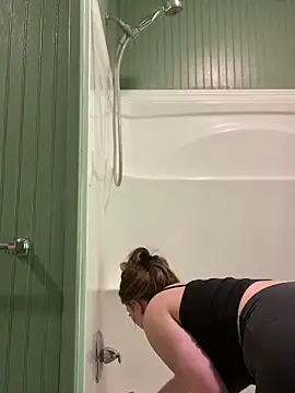 perfectbbprincess online show from May 4, 2026, 7:21 pm
