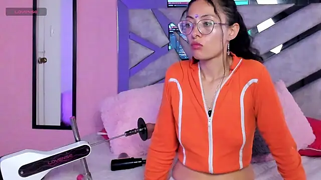 Kat santana online show from April 29, 2026, 6:03 pm