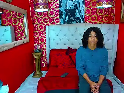 Snapshot of straightpein chatting on April 13, 2026, 11:54 pm straightpein online show from April 13, 2026, 11:54 pm