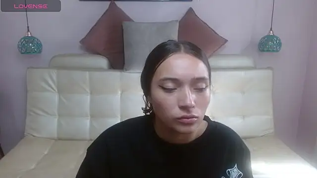 Snapshot of Marianne_Cam chatting on April 20, 2026, 1:47 pm Marianne Cam online show from April 20, 2026, 1:47 pm