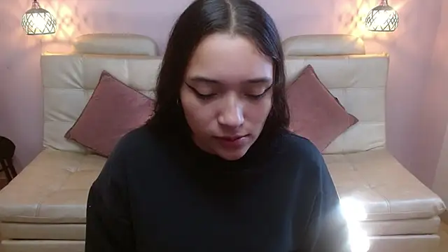 Snapshot of Marianne_Cam chatting on May 9, 2026, 1:49 pm Marianne Cam online show from May 9, 2026, 1:49 pm