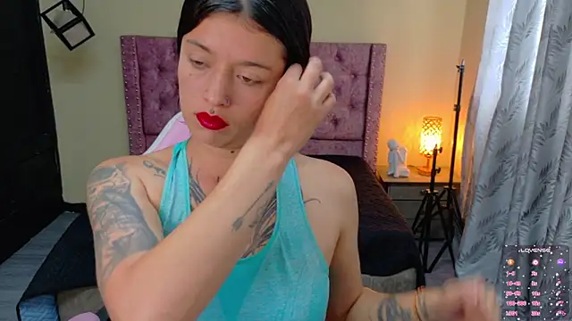 Lucia evans21 online show from April 27, 2026, 7:45 pm