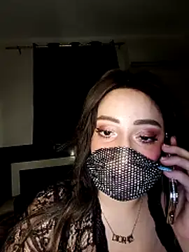 Snapshot of Lillylolo chatting on April 12, 2026, 2:44 pm Lillylolo online show from April 12, 2026, 2:44 pm
