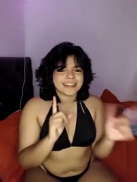 Jenna Greyy  online show from April 26, 2026, 12:30 am