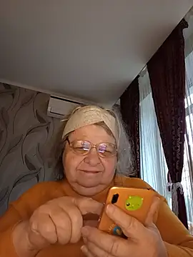 Snapshot of MartaMia68 chatting on June 3, 2026, 5:07 pm MartaMia68 online show from June 3, 2026, 5:07 pm
