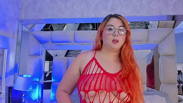 SCARLETTHUNT  online show from May 23, 2026, 3:12 am
