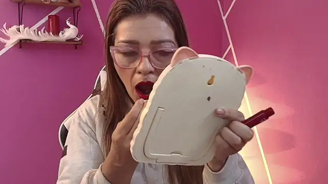 CarolMis 79 online show from June 5, 2026, 12:44 pm