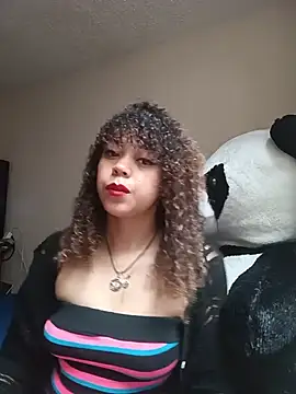 SweetJeii online show from July 9, 2026, 5:50 pm