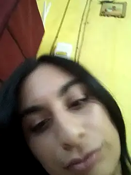 Perlizz 95 online show from April 12, 2026, 12:04 am