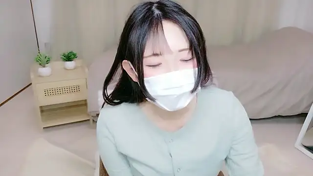Snapshot of Satomi_nn chatting on May 1, 2026, 4:28 am Satomi nn online show from May 1, 2026, 4:28 am
