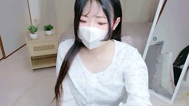 Snapshot of Satomi_nn chatting on May 9, 2026, 12:27 am Satomi nn online show from May 9, 2026, 12:27 am