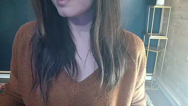 Snapshot of NicoleLove_ chatting on April 26, 2026, 7:06 am NicoleLove online show from April 26, 2026, 7:06 am