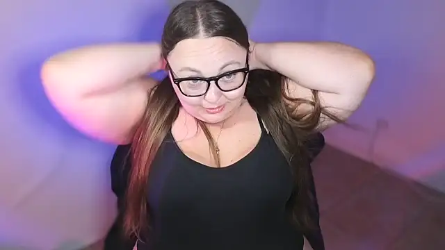 MiaxBBW online show from July 23, 2026, 2:31 am