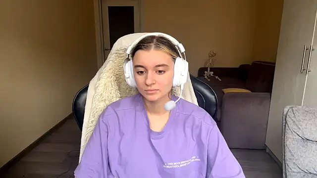 LueIvins online show from April 24, 2026, 6:16 am