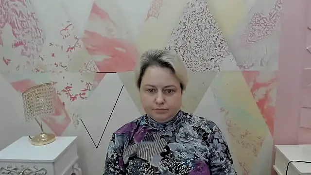 Helty amo online show from April 13, 2026, 10:21 am