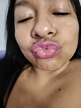 alisonnturbay online show from July 11, 2026, 3:53 am
