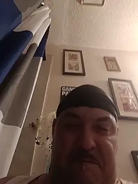 MrBustNut2026 online show from June 10, 2026, 2:23 am