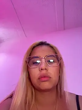 Snapshot of Aliss_Taylor1 chatting on April 28, 2026, 3:39 pm Aliss Taylor1 online show from April 28, 2026, 3:39 pm