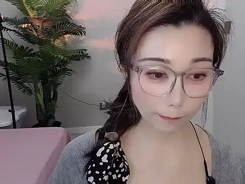 Yunxi- online show from April 27, 2026, 1:47 am