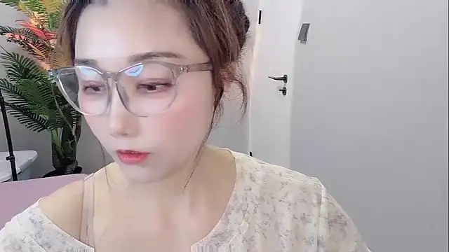 Yunxi- online show from April 30, 2026, 12:55 pm