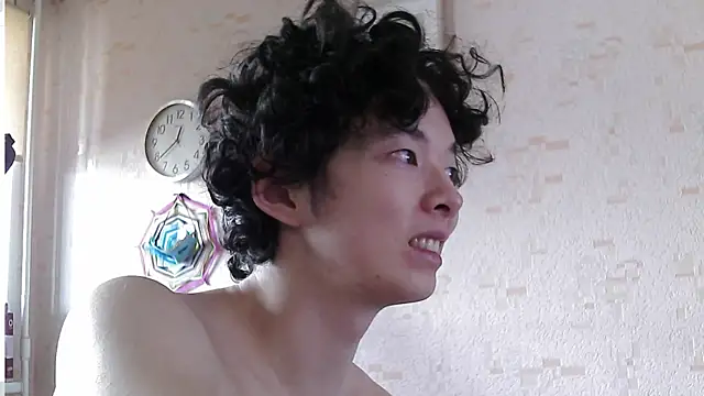 Snapshot of Miklaxyk chatting on April 12, 2026, 11:59 am Miklaxyk online show from April 12, 2026, 11:59 am