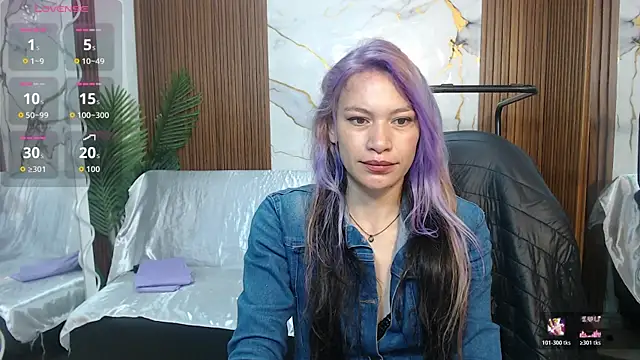 Snapshot of alonddra_tay chatting on July 4, 2026, 11:38 am alonddra tay online show from July 4, 2026, 11:38 am