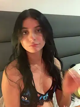 VIOLET 19XXX online show from July 19, 2026, 5:22 am