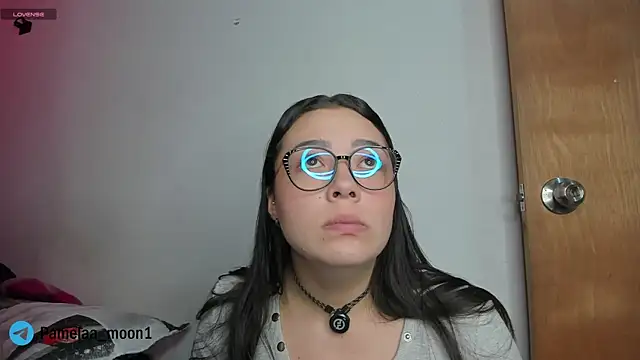Snapshot of Pamelaa_moon1 chatting on July 3, 2026, 3:07 pm Pamelaa moon1 online show from July 3, 2026, 3:07 pm