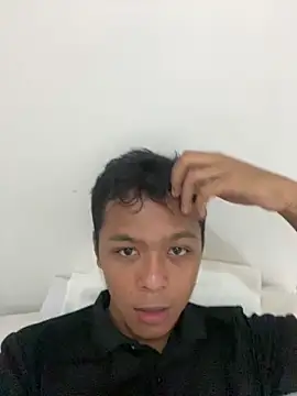 Wingless4ngel69 online show from June 16, 2026, 2:47 am