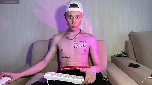 Travis Gracile online show from April 20, 2026, 9:12 am