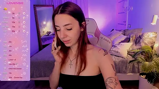 Snapshot of CharliGrace_ chatting on July 14, 2026, 8:08 am CharliGrace online show from July 14, 2026, 8:08 am