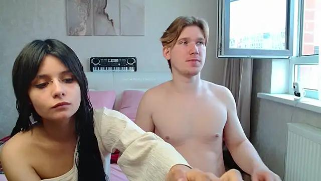 The Slutty Fox online show from June 18, 2026, 9:14 am