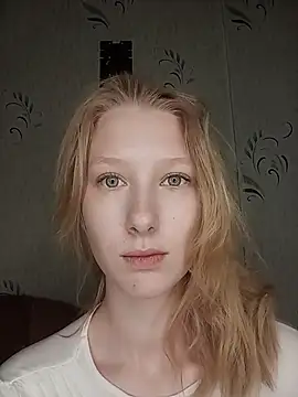 Snapshot of Tanya_Savel chatting on May 9, 2026, 6:35 pm Tanya Savel online show from May 9, 2026, 6:35 pm