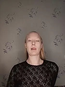 Snapshot of Tanya_Savel chatting on May 24, 2026, 7:35 am Tanya Savel online show from May 24, 2026, 7:35 am